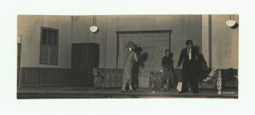 1946年舞台劇《罪》演出一景